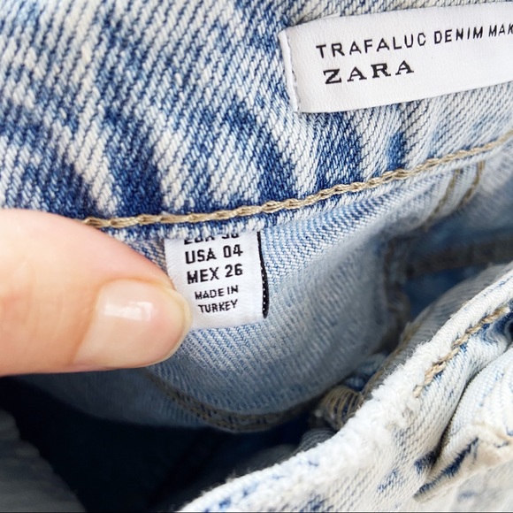 ❤️SOLD Zara Trafaluc Light Blue Wash Destroyed Distressed Denim Jean Shorts 4 - Picture 5 of 7